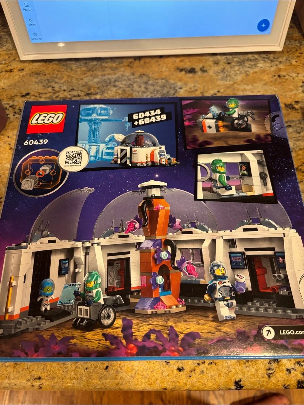 Lego city space